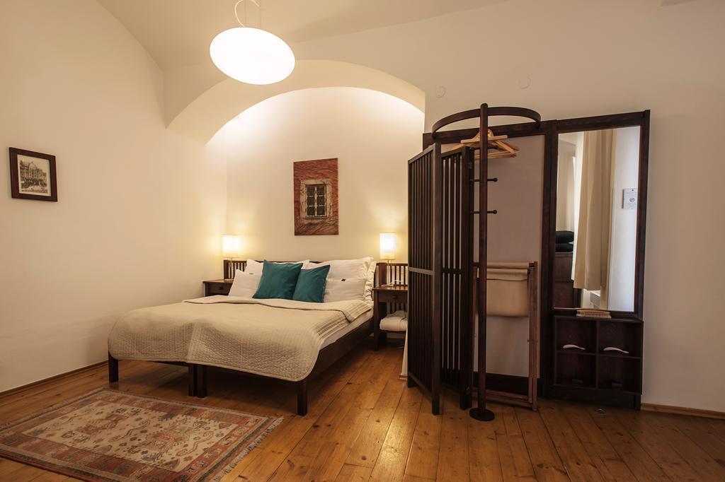 Domus Henrici Hotel ปราก ภายนอก รูปภาพ